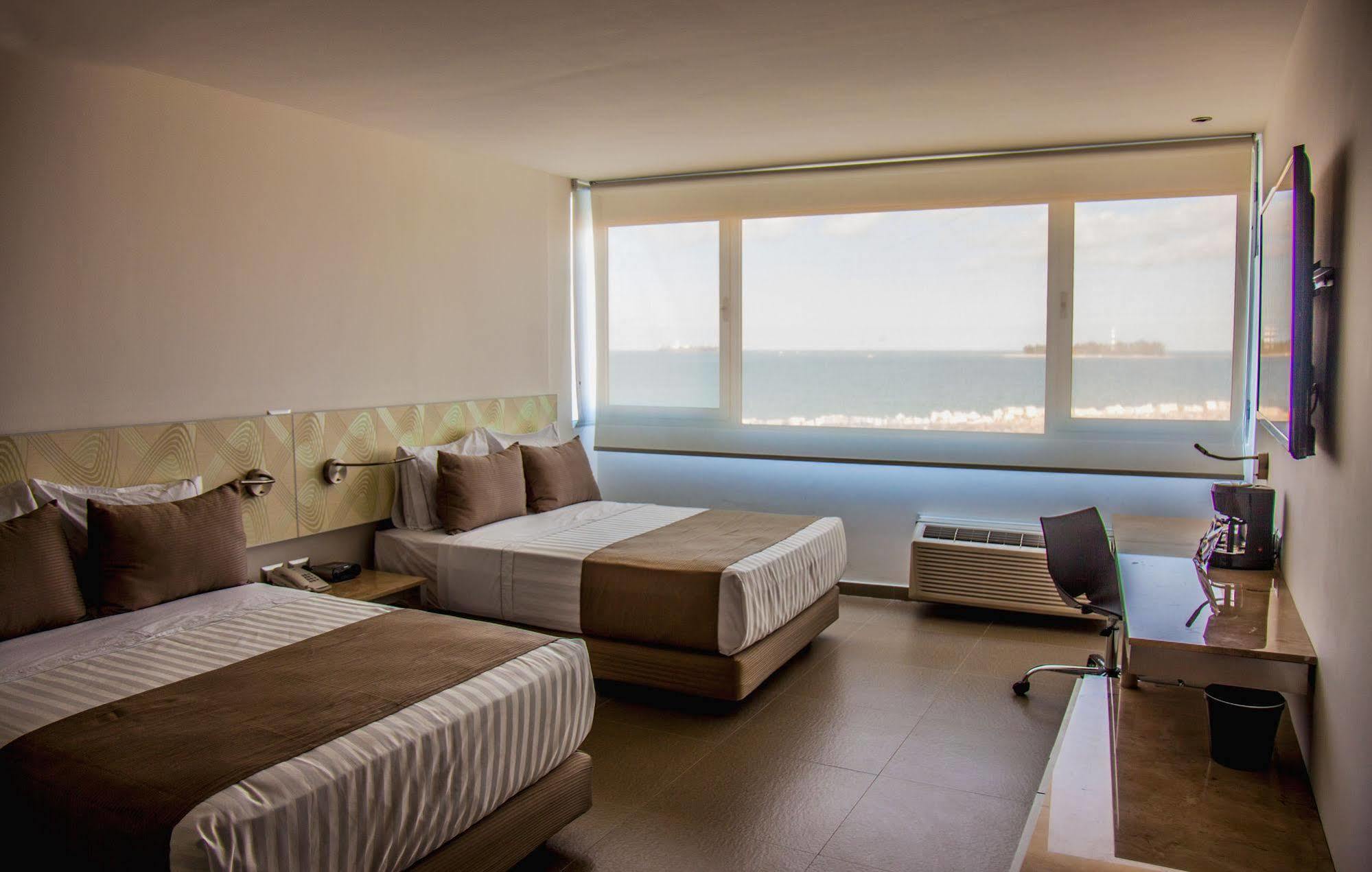 Hotel Punta Azul فيراكروز المظهر الخارجي الصورة
